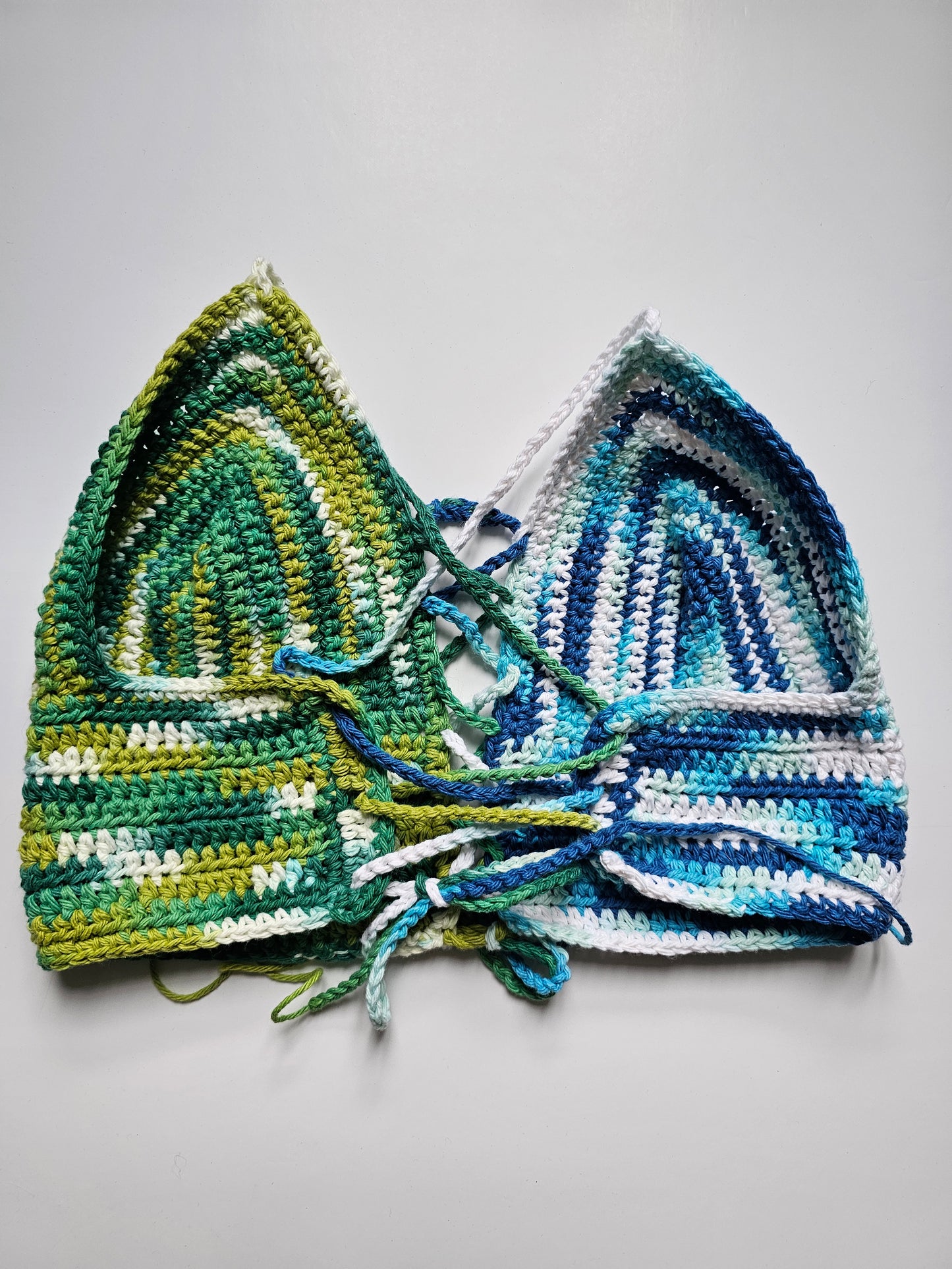 Médium crop top bleu et vert