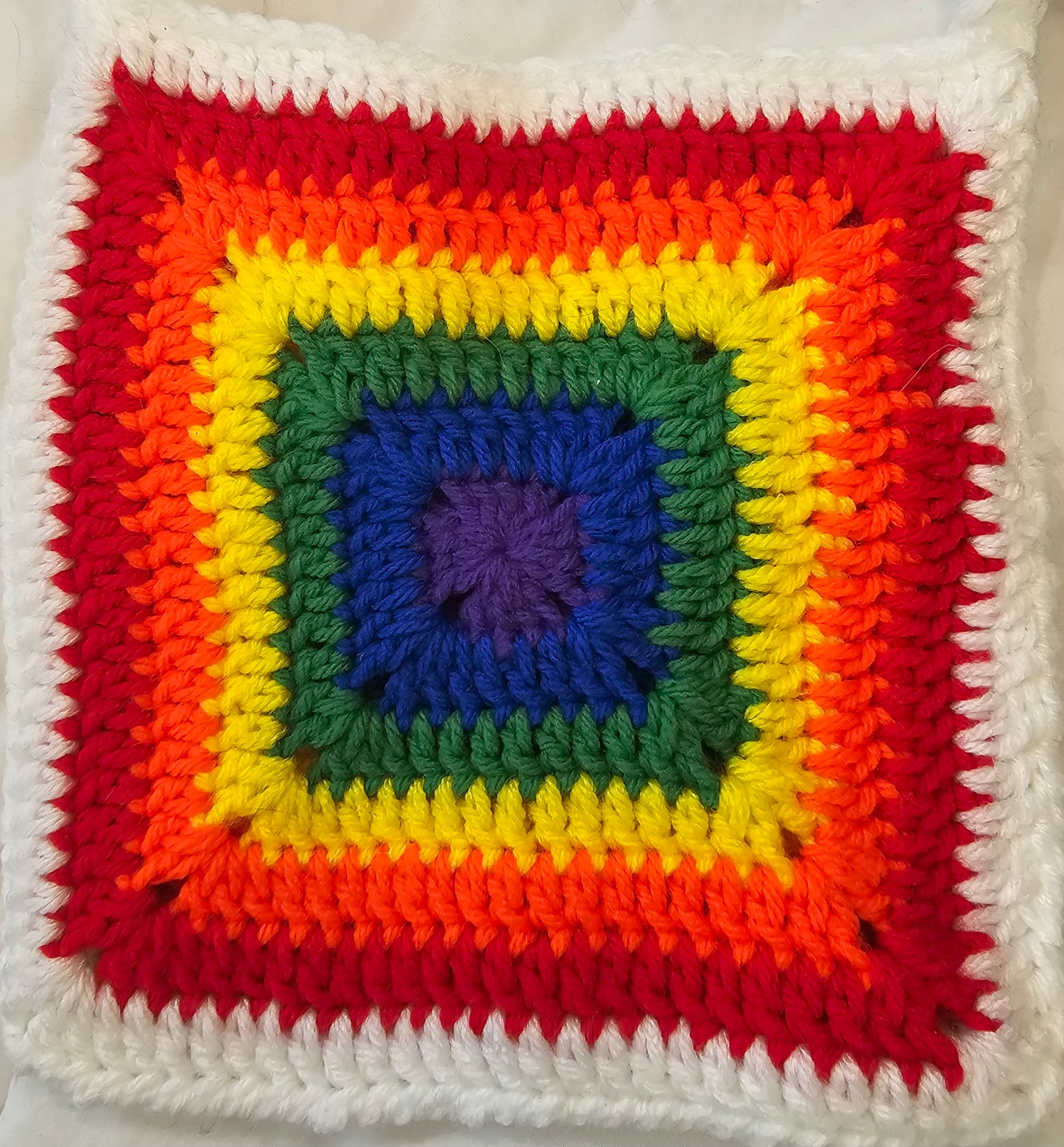 Petite sac à bandouillère blanc et arc-en-ciel